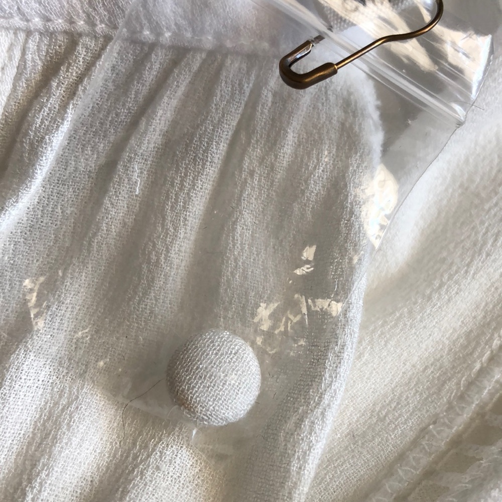 Honey Punch white romper with batwing sleeves - Picture 8 of 8